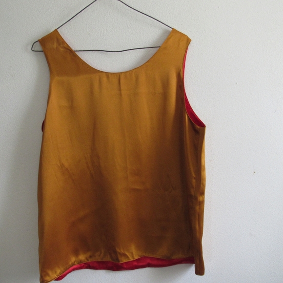 Women's Reversible Top Gold/Red - Picture 2 of 13
